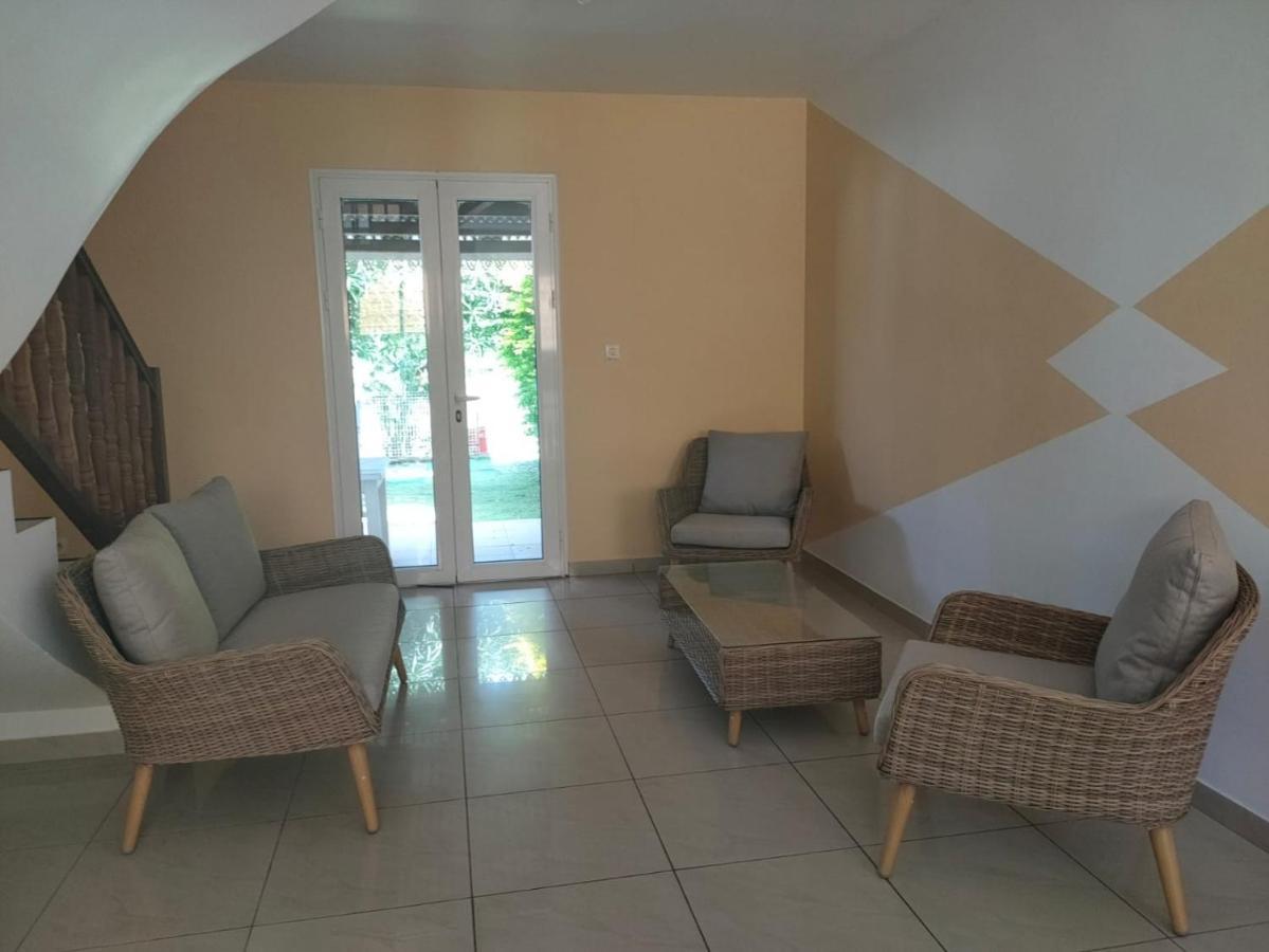 Petite Maison A 12Mn Du Bassin De Manapany 圣若瑟 外观 照片